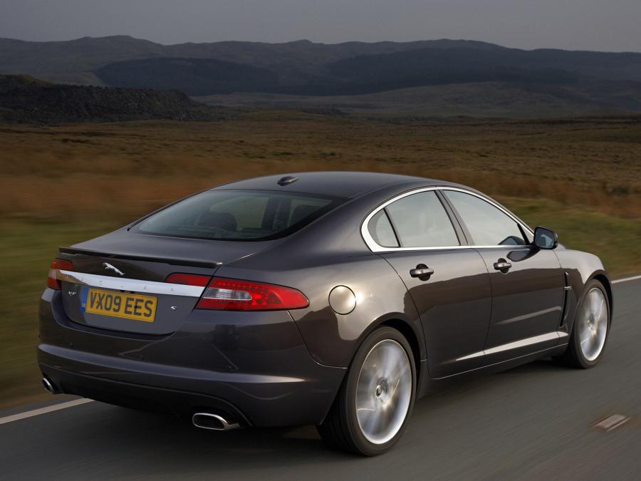  Jaguar XF Diesel S 2009 года  (фото 26 из 82)